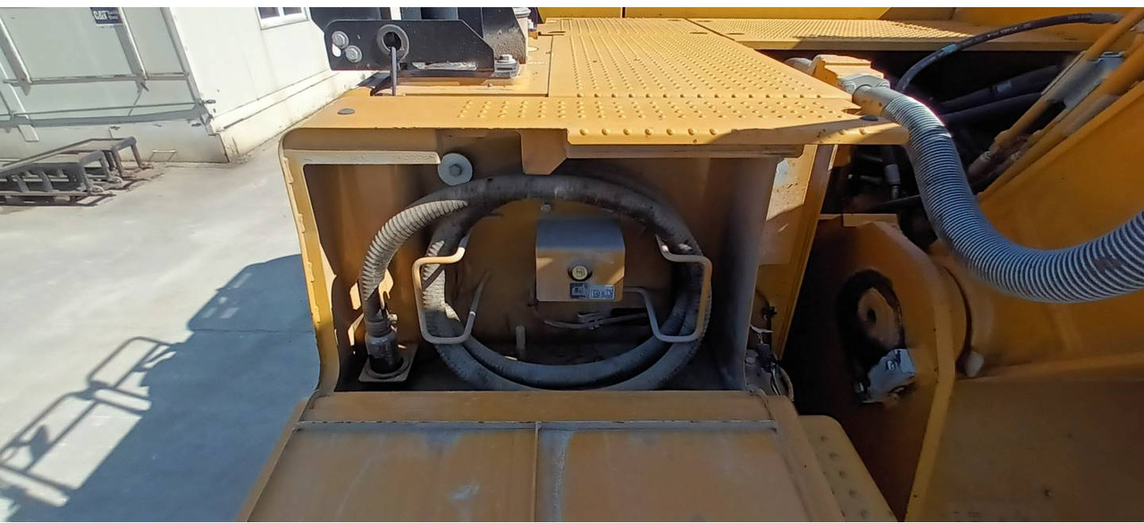 Escavadora de rastos CAT 326F: foto 24