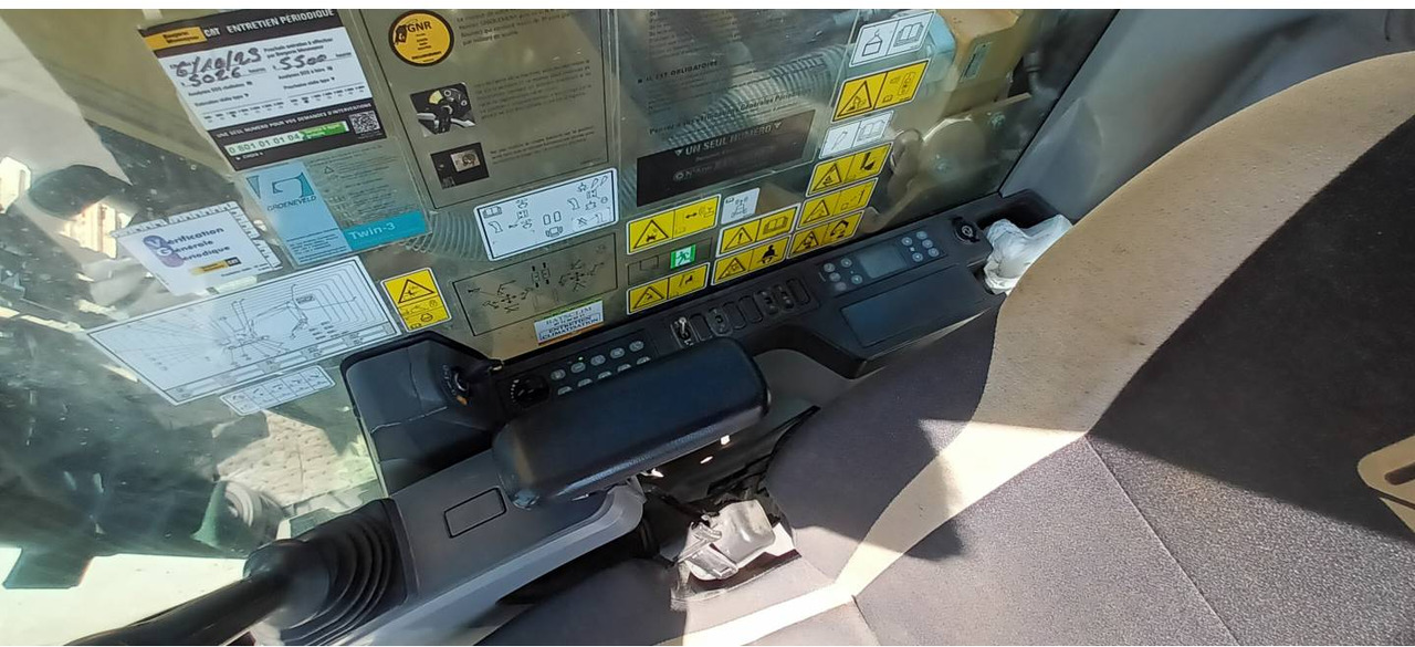 Escavadora de rastos CAT 326F: foto 14