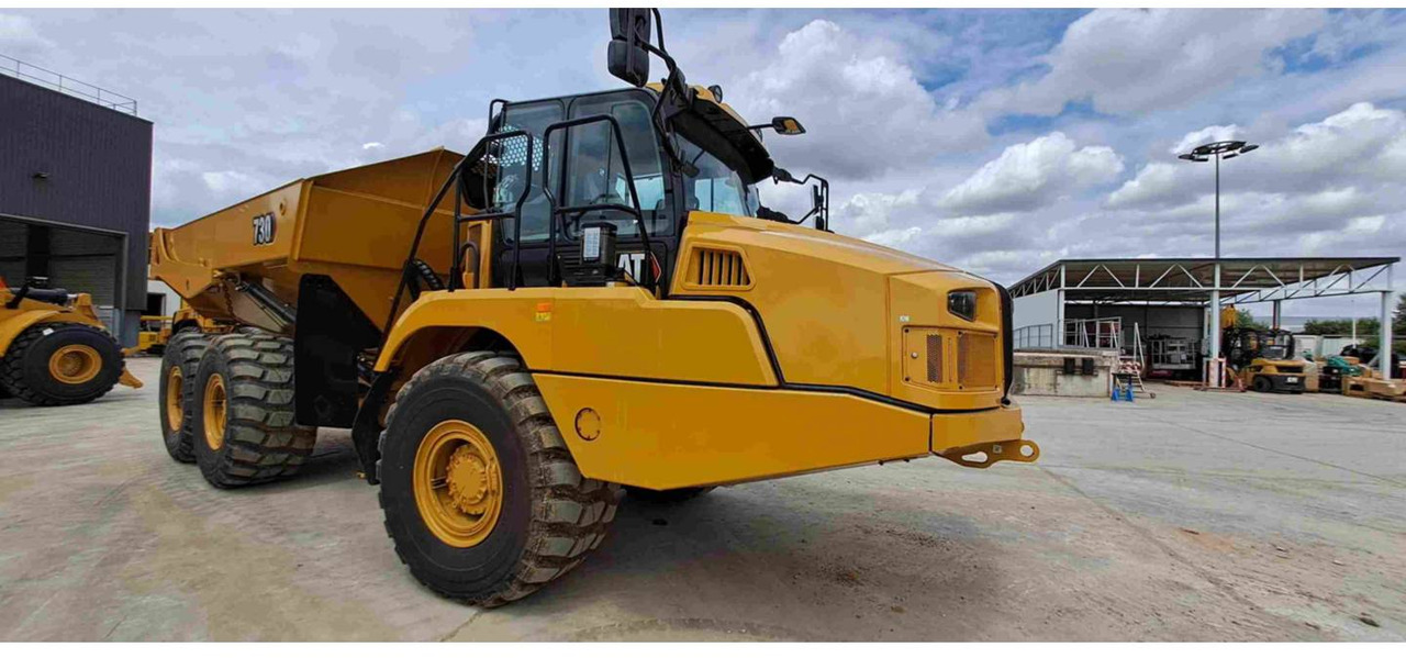 CAT 730 - Caminhão articulado: foto 2 CAT 730 - Caminhão articulado: foto 2