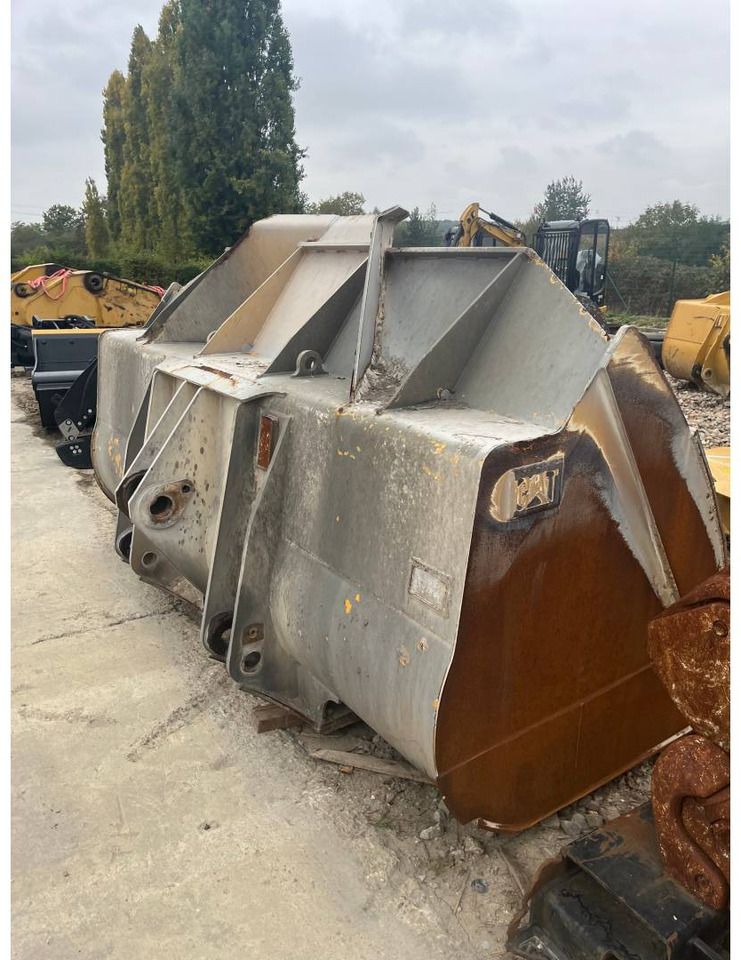 CAT 966/972/5200L/GODET/LAME - Balde para carregadeiras: foto 1 CAT 966/972/5200L/GODET/LAME - Balde para carregadeiras: foto 1