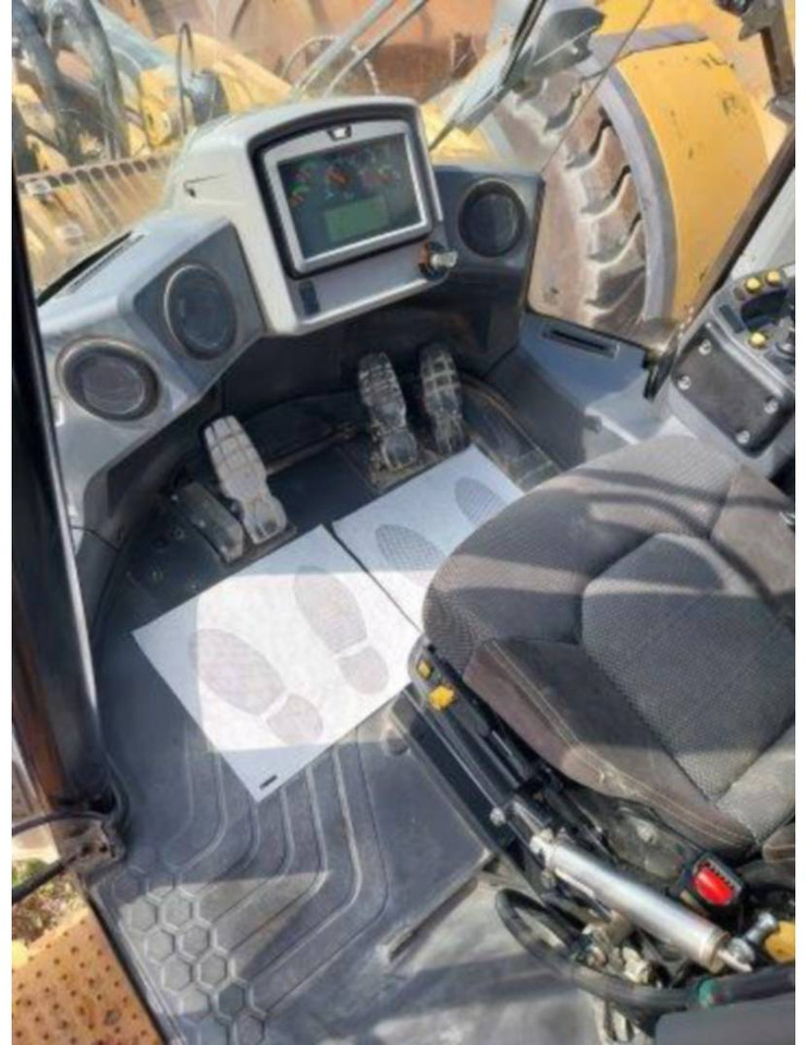 Carregadeira de rodas CAT 980M: foto 8