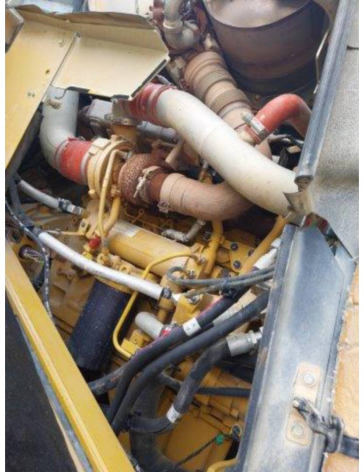 Carregadeira de rodas CAT 980M: foto 18