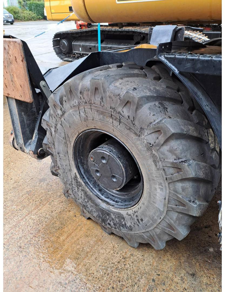 Escavadeira de rodas CAT M315: foto 17