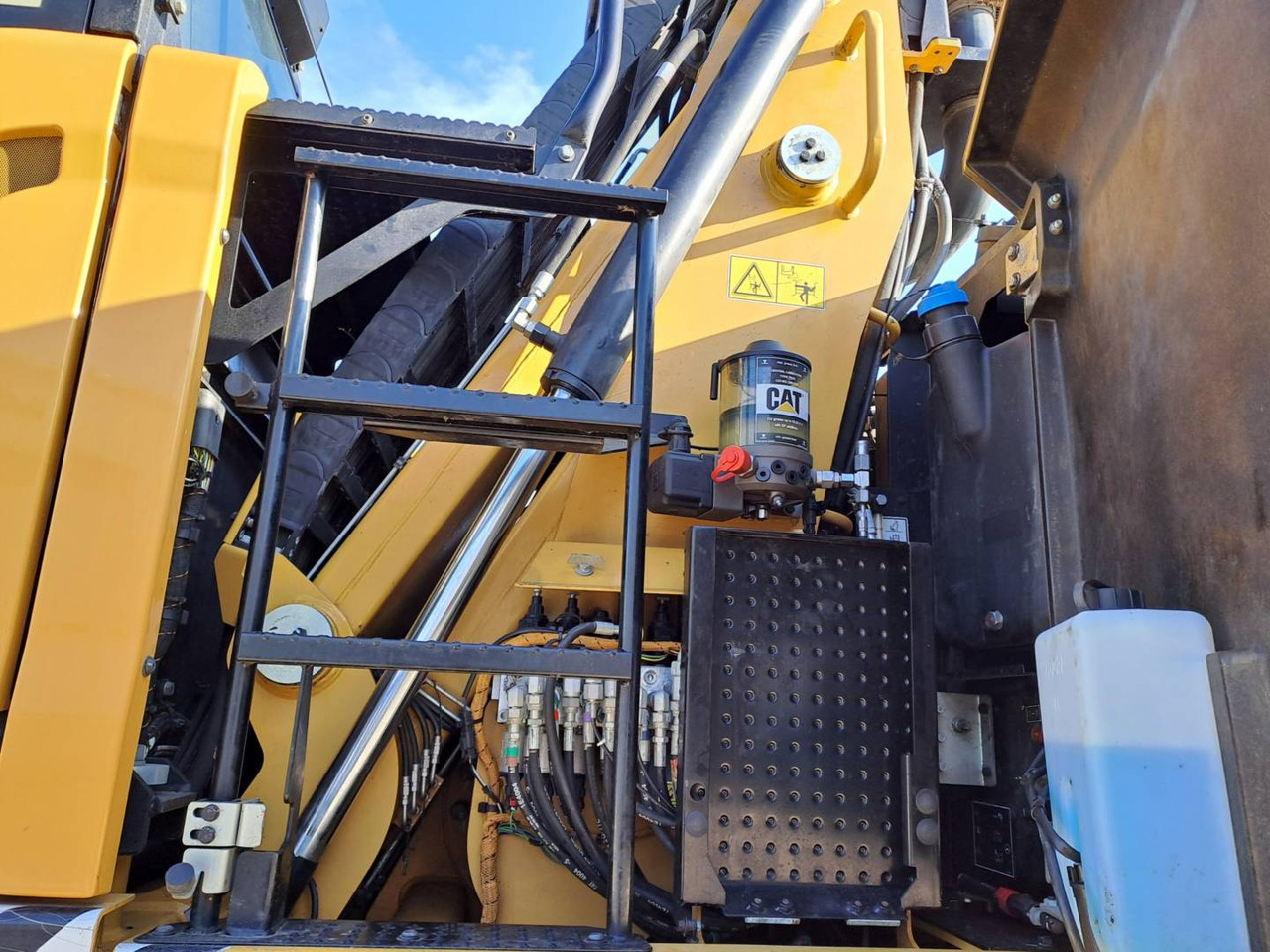 Escavadeira de rodas CAT MH3024: foto 15