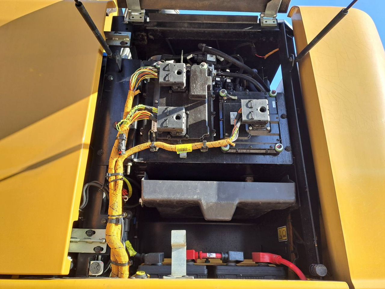 Escavadeira de rodas CAT MH3024: foto 14