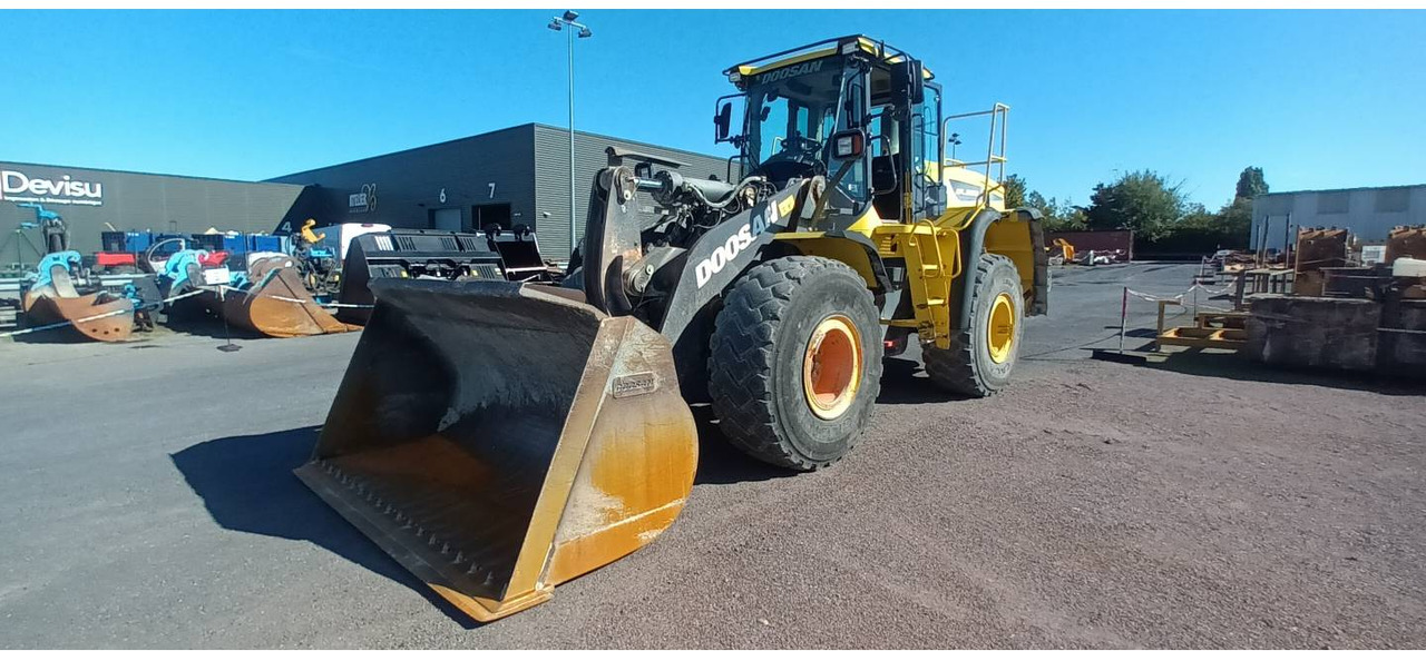 DOOSAN INFRACORE AMERICA CORP. DL300.5 - Carregadeira de rodas: foto 1 DOOSAN INFRACORE AMERICA CORP. DL300.5 - Carregadeira de rodas: foto 1