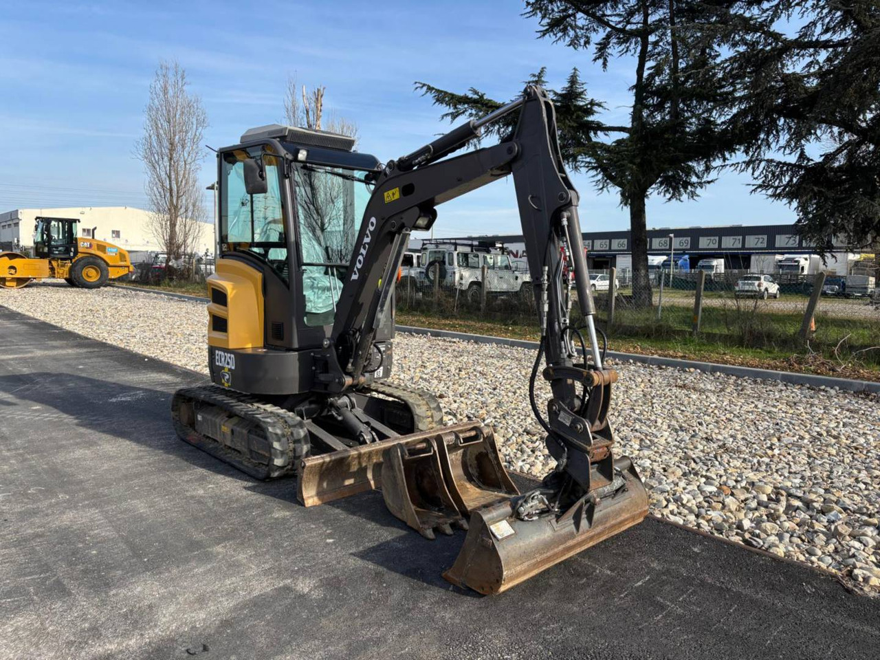 VOLVO CONSTRUCTION EQUIPMENT ECR25D - Escavadora de rastos: foto 1 VOLVO CONSTRUCTION EQUIPMENT ECR25D - Escavadora de rastos: foto 1