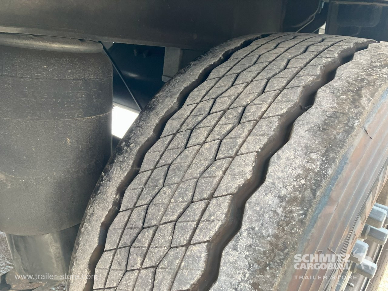 SCHMITZ Semiremolque Frigo Standard - Semireboque isotérmico: foto 5 SCHMITZ Semiremolque Frigo Standard - Semireboque isotérmico: foto 5