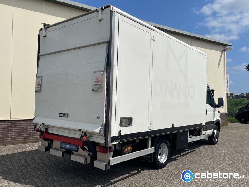 Iveco 40C12 Daily 4x2 Bakwagen Euro 3 - Bouwjaar 2003 - APK tot 10-05-2026 -Handgeschakelde versnellingsbak - Carrinha de contentor: foto 3 Iveco 40C12 Daily 4x2 Bakwagen Euro 3 - Bouwjaar 2003 - APK tot 10-05-2026 -Handgeschakelde versnellingsbak - Carrinha de contentor: foto 3