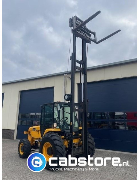 JCB 930 Off-Road forklift - Ruwterrein heftruck -Bouwjaar 2008 - 4x4 - 4WD - Side shift - Vorkverstelling - 550 cm hefhoogte - Empilhador todo-o-terreno: foto 5 JCB 930 Off-Road forklift - Ruwterrein heftruck -Bouwjaar 2008 - 4x4 - 4WD - Side shift - Vorkverstelling - 550 cm hefhoogte - Empilhador todo-o-terreno: foto 5