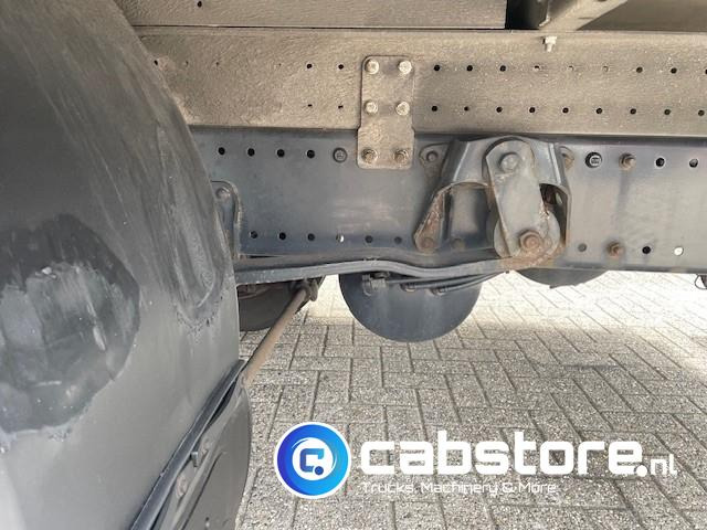 Caminhão furgão MAN TGL 8.180 4X2 BB  Euro 5 - Handgeschakelde versnellingsbak - Laadklep - Bouwjaar 2010 - 3 zitplaatsen: foto 17