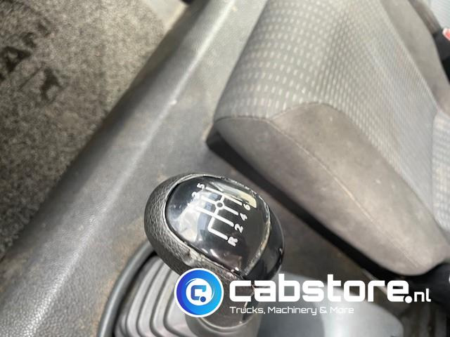 Caminhão furgão MAN TGL 8.180 4X2 BB  Euro 5 - Handgeschakelde versnellingsbak - Laadklep - Bouwjaar 2010 - 3 zitplaatsen: foto 8