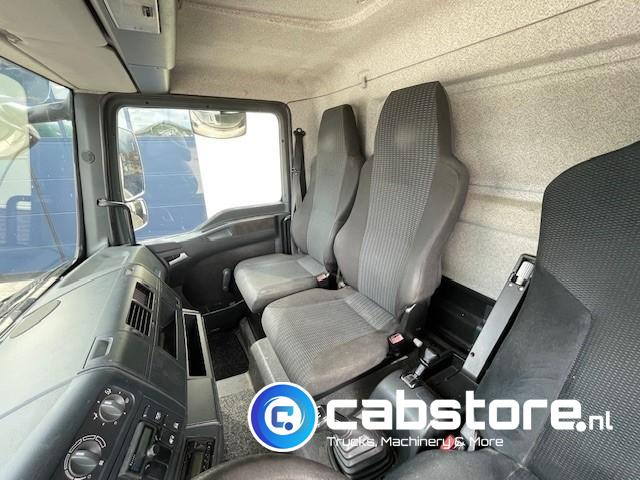 Caminhão furgão MAN TGL 8.180 4X2 BB  Euro 5 - Handgeschakelde versnellingsbak - Laadklep - Bouwjaar 2010 - 3 zitplaatsen: foto 9