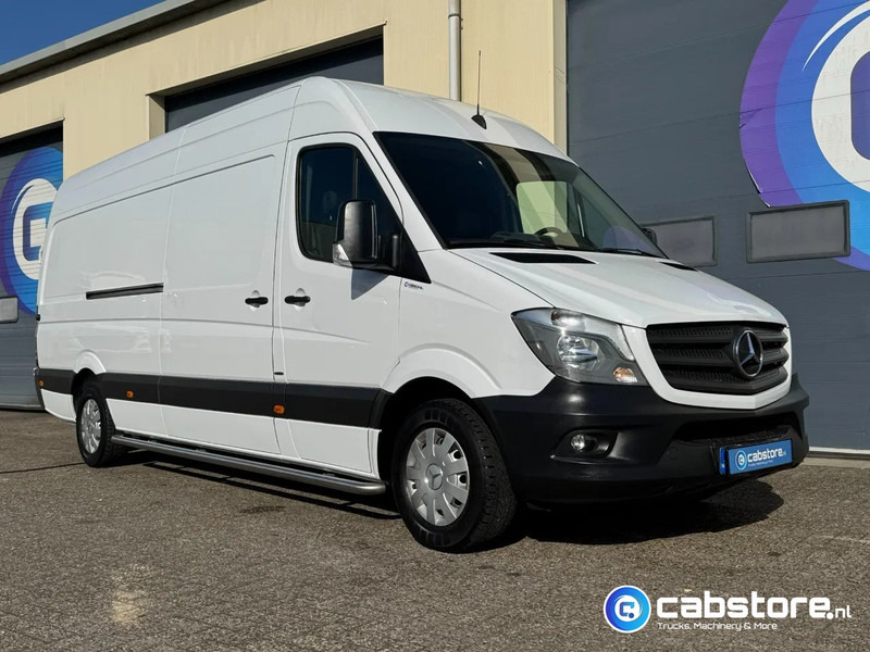 Mercedes-Benz Sprinter 316 CDI L3/H2 316 CDI Euro 5 - L3/H2 - Automaat - Geïntegreerde rijplaten in vloer - Bearlock - Year 2015 - Nieuwe banden - Furgão: foto 2 Mercedes-Benz Sprinter 316 CDI L3/H2 316 CDI Euro 5 - L3/H2 - Automaat - Geïntegreerde rijplaten in vloer - Bearlock - Year 2015 - Nieuwe banden - Furgão: foto 2