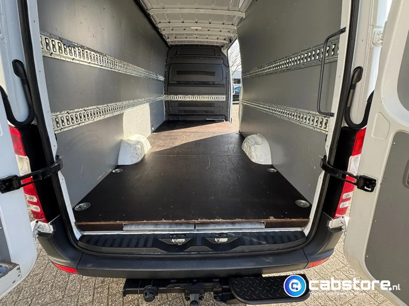 Mercedes-Benz Sprinter 316 CDI L3/H2 316 CDI Euro 5 - L3/H2 - Automaat - Geïntegreerde rijplaten in vloer - Bearlock - Year 2015 - Nieuwe banden - Furgão: foto 4 Mercedes-Benz Sprinter 316 CDI L3/H2 316 CDI Euro 5 - L3/H2 - Automaat - Geïntegreerde rijplaten in vloer - Bearlock - Year 2015 - Nieuwe banden - Furgão: foto 4
