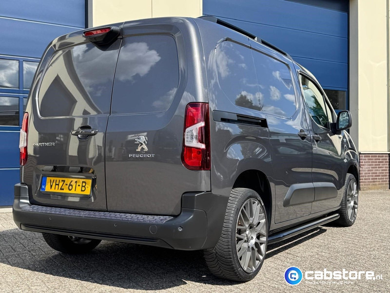 Peugeot Partner 1.5 Blue HDI Asphalt Euro 6 - Gesloten bestelwagen - Bouwjaar 2021 - Km 45.128 !! - Luxe uitvoering - Zeer mooi !! - Furgão compacto: foto 4 Peugeot Partner 1.5 Blue HDI Asphalt Euro 6 - Gesloten bestelwagen - Bouwjaar 2021 - Km 45.128 !! - Luxe uitvoering - Zeer mooi !! - Furgão compacto: foto 4