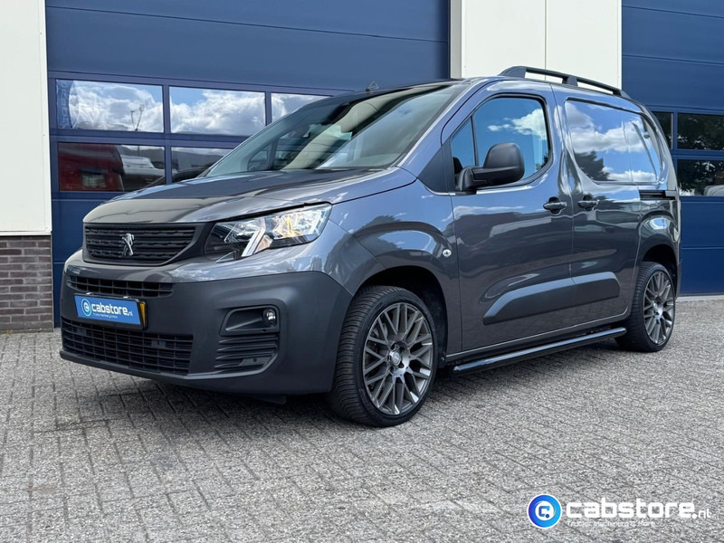 Peugeot Partner 1.5 Blue HDI Asphalt Euro 6 - Gesloten bestelwagen - Bouwjaar 2021 - Km 45.128 !! - Luxe uitvoering - Zeer mooi !! - Furgão compacto: foto 1 Peugeot Partner 1.5 Blue HDI Asphalt Euro 6 - Gesloten bestelwagen - Bouwjaar 2021 - Km 45.128 !! - Luxe uitvoering - Zeer mooi !! - Furgão compacto: foto 1