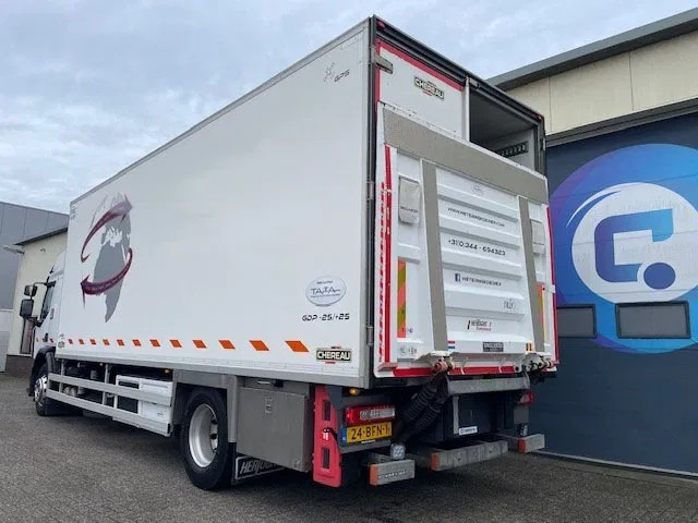 Renault D-19 Wide 4x2 Koelwagen D-19 Wide 4x2 Euro 6 Koelwagen - Kuhlkoffer - Frigo -Thermobox - Year 2015 - CHEREAU BOX - CARRIER Supra 850U - Caminhão frigorífico: foto 3 Renault D-19 Wide 4x2 Koelwagen D-19 Wide 4x2 Euro 6 Koelwagen - Kuhlkoffer - Frigo -Thermobox - Year 2015 - CHEREAU BOX - CARRIER Supra 850U - Caminhão frigorífico: foto 3