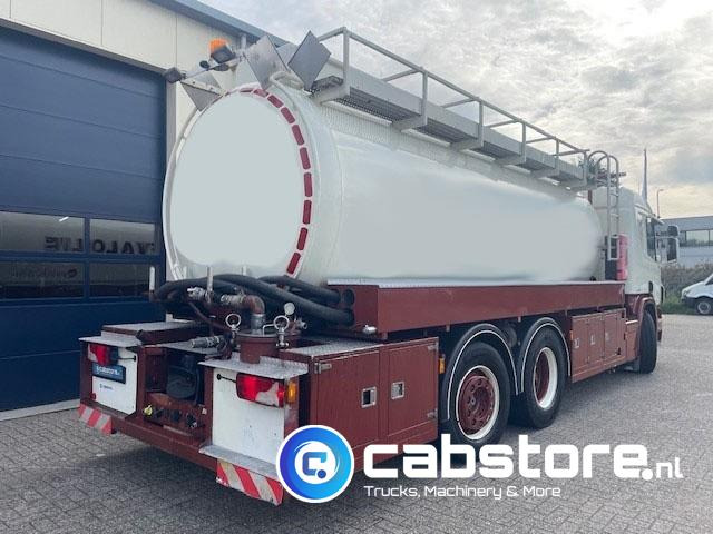 Scania P 380 B 6X2*4 HNA - RETARDER - Tankwagen olie - Olietank - ADR - 16.920 liter - Bouwjaar 2007 - Km 881.924 - Caminhão tanque: foto 4 Scania P 380 B 6X2*4 HNA - RETARDER - Tankwagen olie - Olietank - ADR - 16.920 liter - Bouwjaar 2007 - Km 881.924 - Caminhão tanque: foto 4