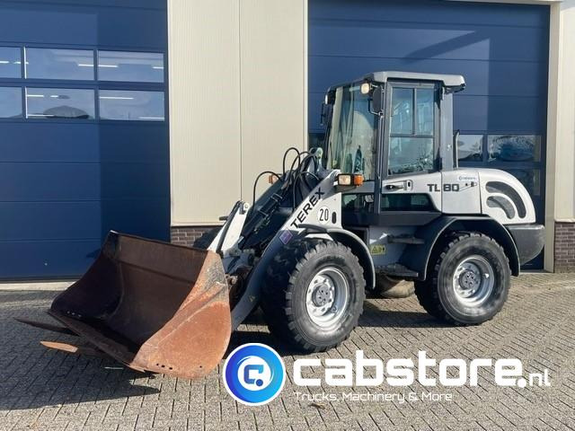 Terex TL 80 Wiellader - Bouwjaar 2008 - Urenstand 7490 - Palletvorken + Laadschop - Deutz Diesel - Carregadeira de rodas: foto 1 Terex TL 80 Wiellader - Bouwjaar 2008 - Urenstand 7490 - Palletvorken + Laadschop - Deutz Diesel - Carregadeira de rodas: foto 1