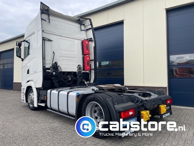 Scania S410 A 4x2 EB Euro 6 - MEGA VOLUME - RETARDER - Bouwjaar 2018 - S-Highline - Km 817.924 - Differentieelslot - Tractor: foto 3 Scania S410 A 4x2 EB Euro 6 - MEGA VOLUME - RETARDER - Bouwjaar 2018 - S-Highline - Km 817.924 - Differentieelslot - Tractor: foto 3