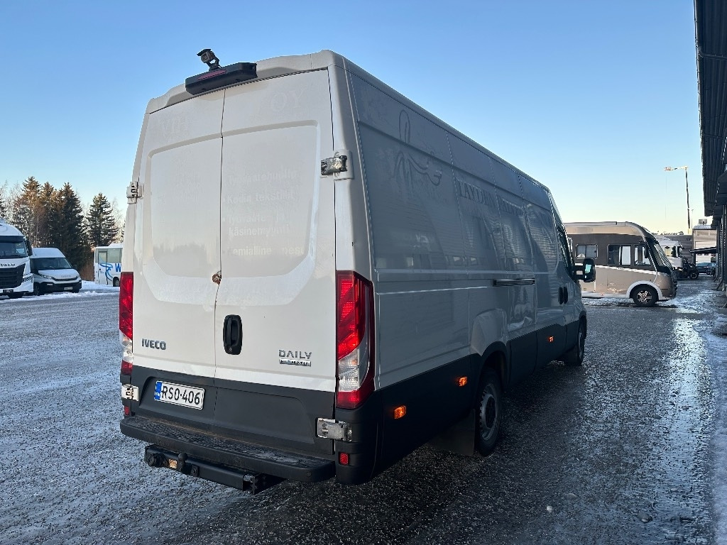 Iveco Daily 35S13 A8 16m3 - Furgão: foto 4 Iveco Daily 35S13 A8 16m3 - Furgão: foto 4