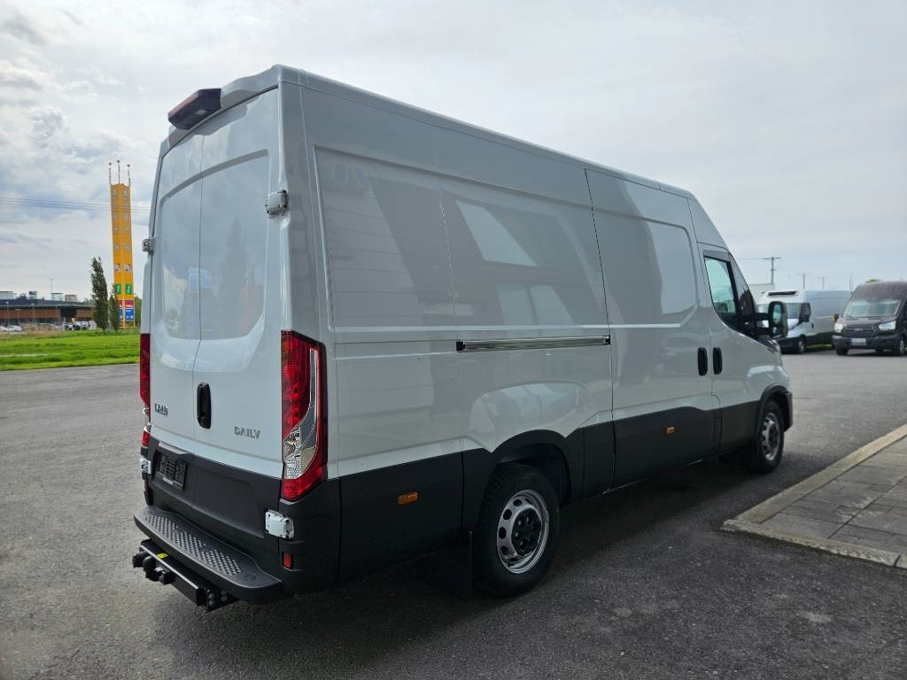 Iveco Daily 35S16 A8 12m3 - Furgão: foto 3 Iveco Daily 35S16 A8 12m3 - Furgão: foto 3