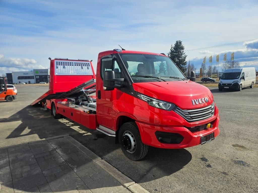Iveco Daily 72 C180 nopeaan toimitukseen - Caminhão reboque: foto 3 Iveco Daily 72 C180 nopeaan toimitukseen - Caminhão reboque: foto 3