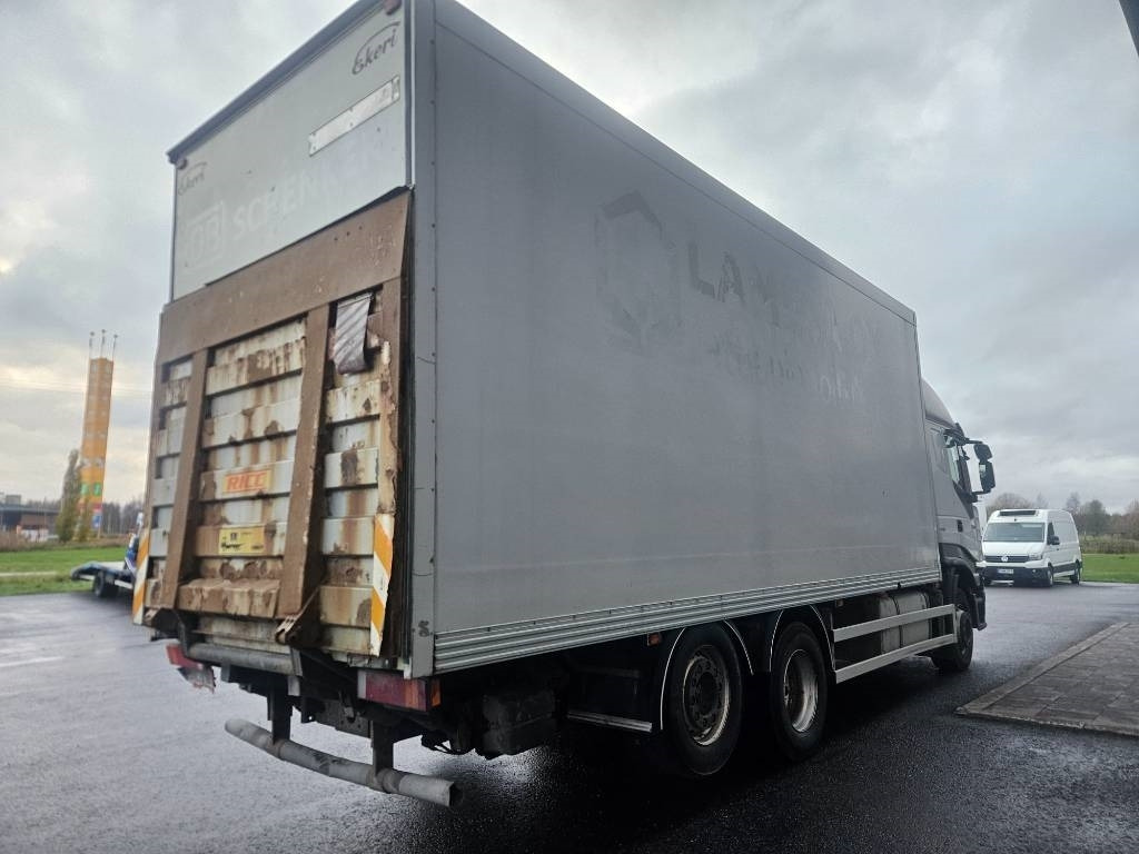 Iveco Stralis 6x2 - Caminhão furgão: foto 3 Iveco Stralis 6x2 - Caminhão furgão: foto 3