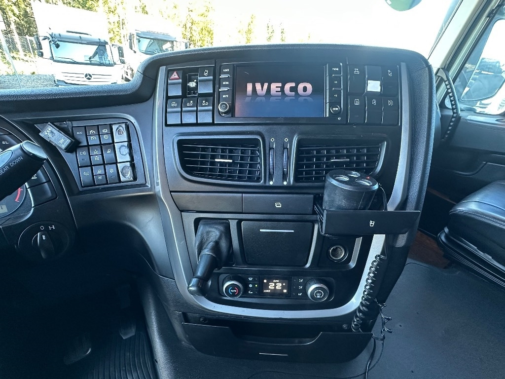 Locação de Iveco X-Way AS35S560 8x2  Iveco X-Way AS35S560 8x2: foto 17