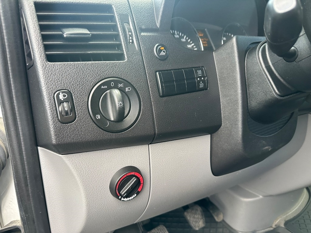 Furgão Mercedes-Benz Sprinter 316 Huoltoauto: foto 13 Furgão Mercedes-Benz Sprinter 316 Huoltoauto: foto 13