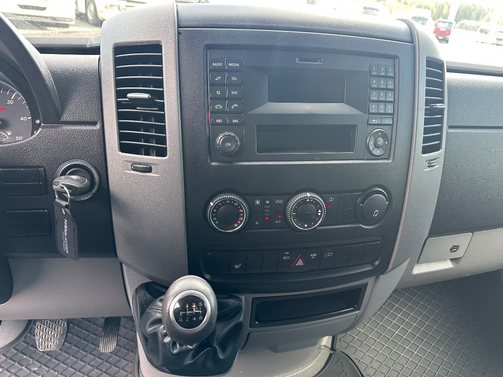 Furgão Mercedes-Benz Sprinter 316 Huoltoauto: foto 16 Furgão Mercedes-Benz Sprinter 316 Huoltoauto: foto 16