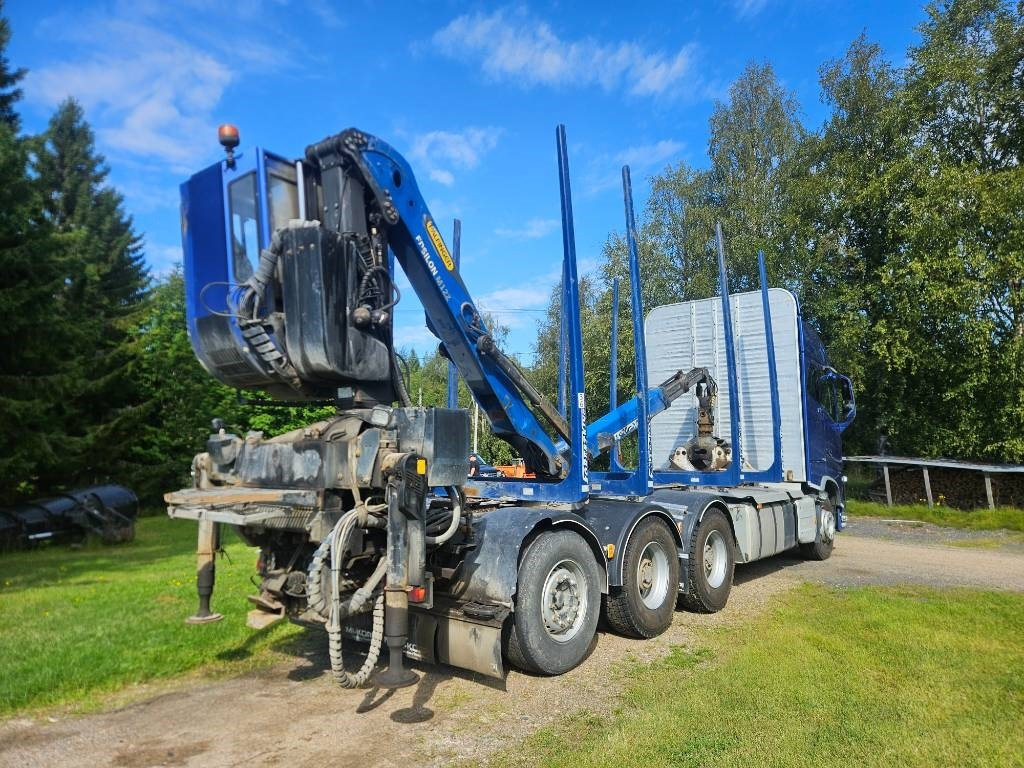 Volvo FH 16 750 8x4 76tn yhdistelmä - Caminhão florestal: foto 2 Volvo FH 16 750 8x4 76tn yhdistelmä - Caminhão florestal: foto 2