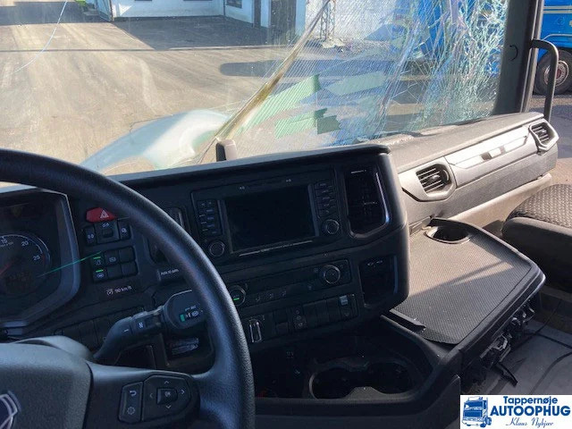 Caminhão furgão Scania P280 4×2 Box: foto 9