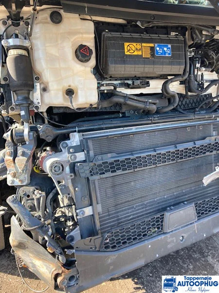 Caminhão furgão Scania P280 4×2 Box: foto 15