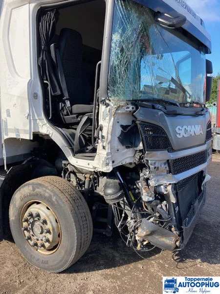 Caminhão furgão Scania P280 4×2 Box: foto 14