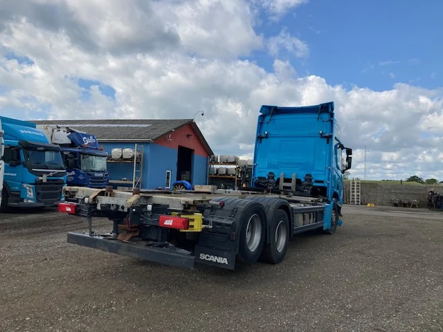 Scania R500 6X2 Retarder BDF system - Caminhão transportador de contêineres/ Caixa móvel: foto 4 Scania R500 6X2 Retarder BDF system - Caminhão transportador de contêineres/ Caixa móvel: foto 4