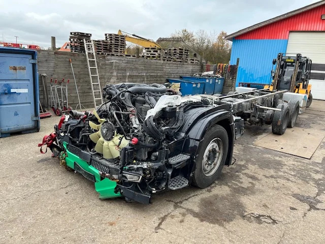 Scania S590 6X2 - Caminhão chassi: foto 1 Scania S590 6X2 - Caminhão chassi: foto 1