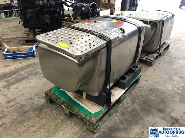 Scania Tank 540 P/N: 2132703 - Tanque de combustível de Caminhão: foto 5 Scania Tank 540 P/N: 2132703 - Tanque de combustível de Caminhão: foto 5