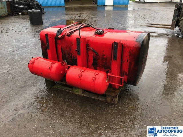 Scania brændstoftank 700L P/N: 1871192 / 1517309 - Tanque de combustível de Caminhão: foto 2 Scania brændstoftank 700L P/N: 1871192 / 1517309 - Tanque de combustível de Caminhão: foto 2