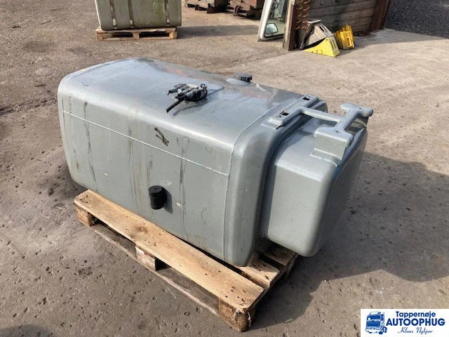 Scania fuel tank 610 liter Scania 2132702 - Tanque de combustível de Caminhão: foto 1 Scania fuel tank 610 liter Scania 2132702 - Tanque de combustível de Caminhão: foto 1