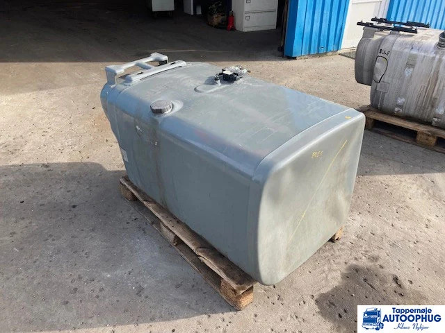 Scania fuel tank 610 liter Scania 2132702 - Tanque de combustível de Caminhão: foto 3 Scania fuel tank 610 liter Scania 2132702 - Tanque de combustível de Caminhão: foto 3
