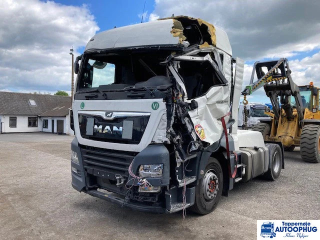 MAN TGX 18.460 - Tractor: foto 1 MAN TGX 18.460 - Tractor: foto 1