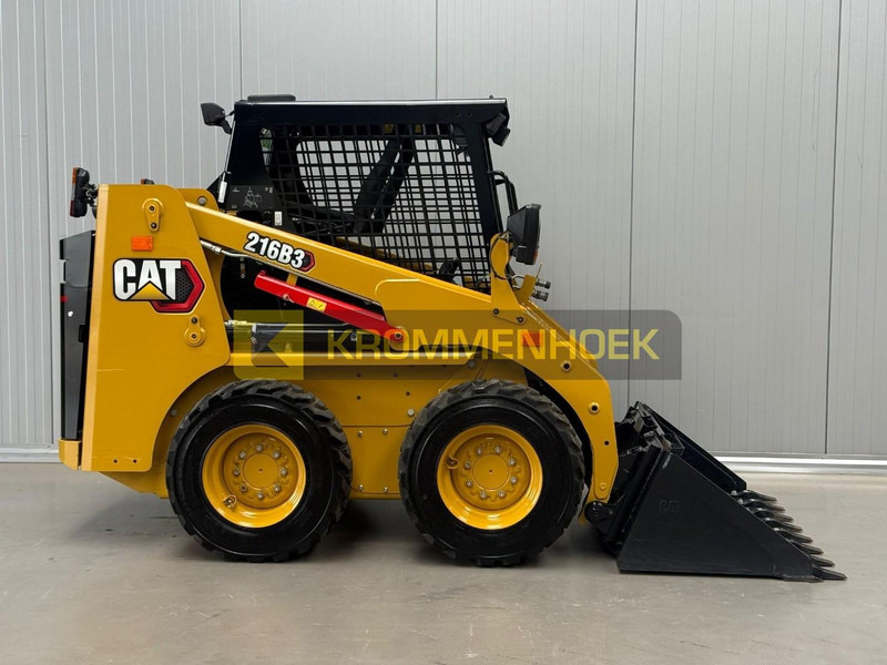 Caterpillar 216 B3 - Mini carregadeira: foto 5 Caterpillar 216 B3 - Mini carregadeira: foto 5