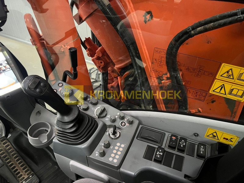 Escavadeira de rodas Hitachi ZX 190 W-6: foto 17