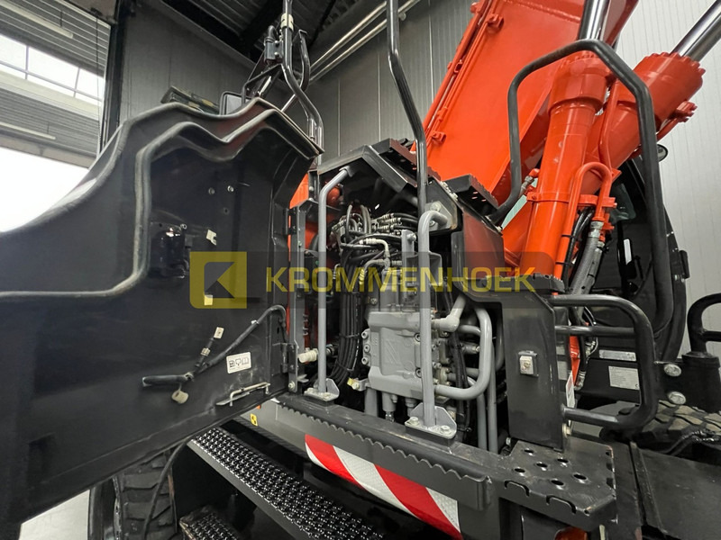 Escavadeira de rodas Hitachi ZX 190 W-6: foto 20