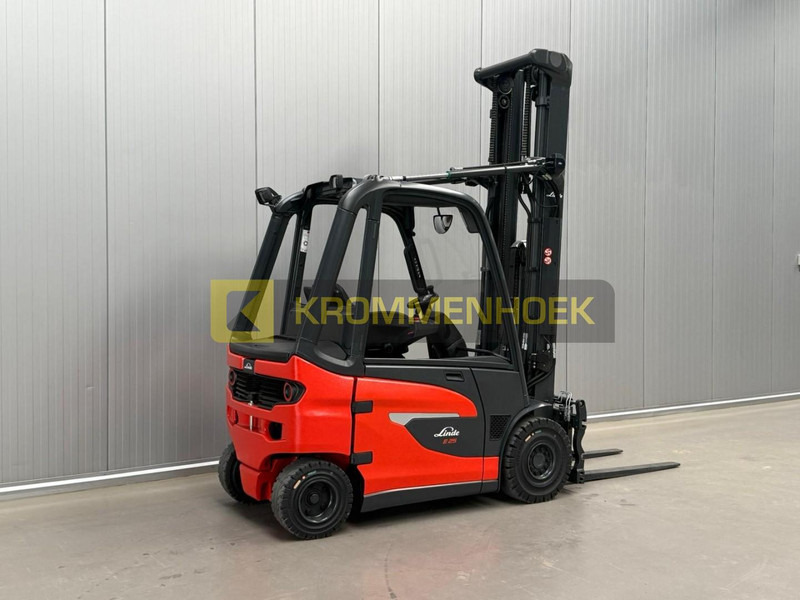 Linde E 25 Triplex 7410 mm - Empilhadeira elétrica: foto 4 Linde E 25 Triplex 7410 mm - Empilhadeira elétrica: foto 4