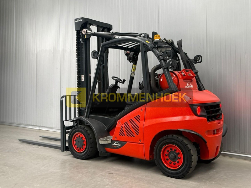 Linde H 40 T-02 - Empilhadeira a gás: foto 3 Linde H 40 T-02 - Empilhadeira a gás: foto 3