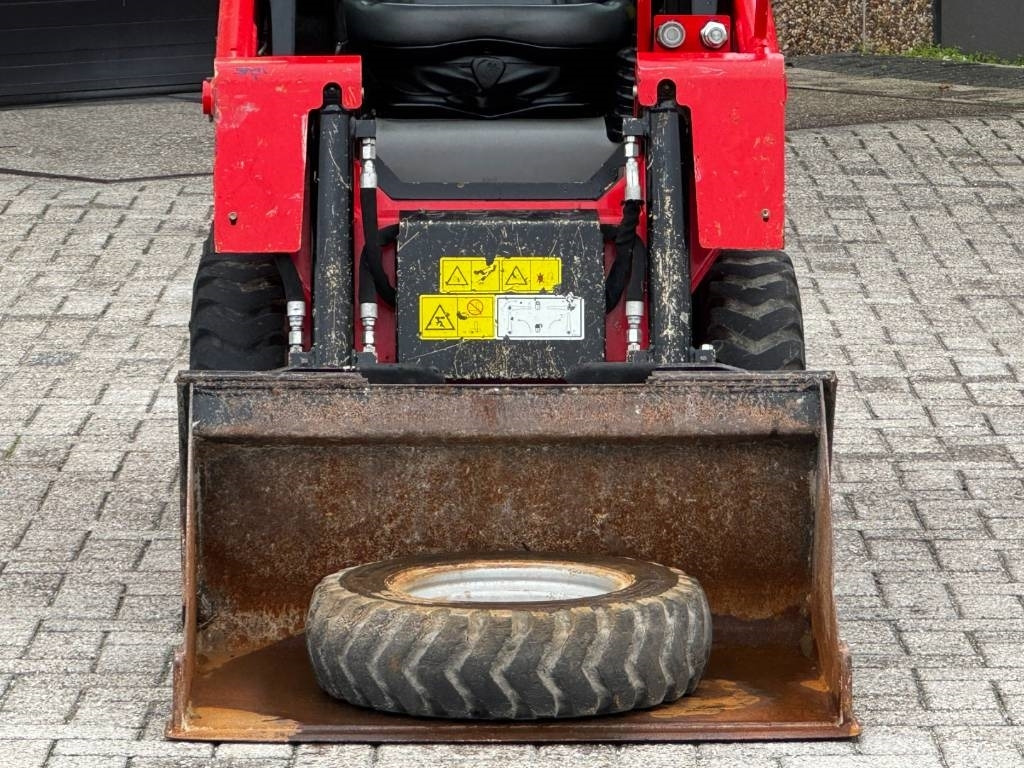 Manitou 850R, 2021, 365 hours! - Mini escavadeira: foto 5 Manitou 850R, 2021, 365 hours! - Mini escavadeira: foto 5