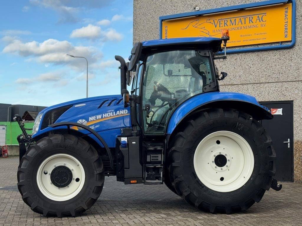 New Holland T 6.180-Dynamic Command, frontlinkage, Stage V! - Trator: foto 2 New Holland T 6.180-Dynamic Command, frontlinkage, Stage V! - Trator: foto 2